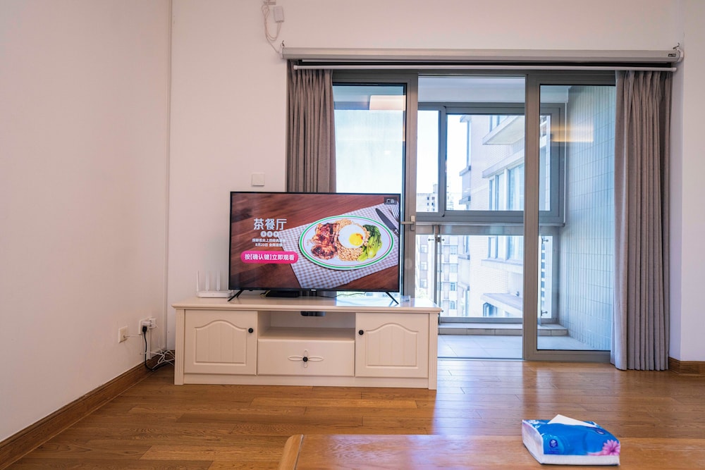 Tyms 3BR 2BA Apt Near Metro