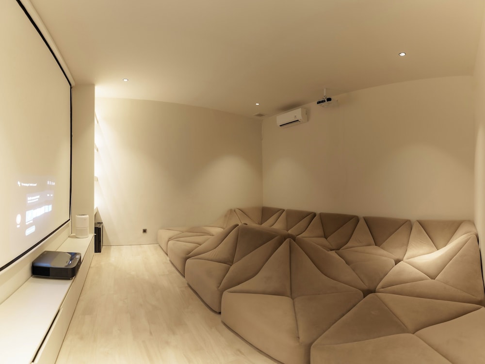 Lux Retreat 4BR Ocean Villa in Uluwatu