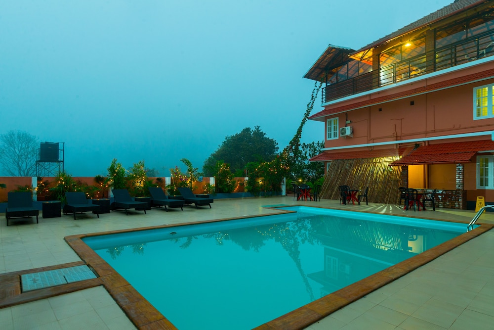 Girassol serviced villa