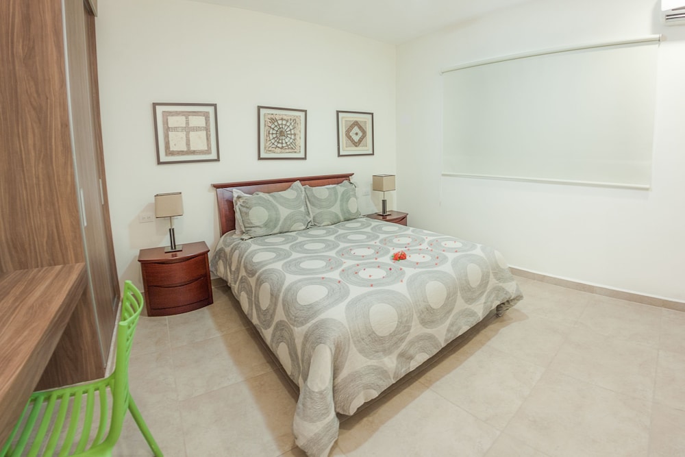 Quiet & Relaxing 2BR Condo in the most exclusive area by Happy Address view 4