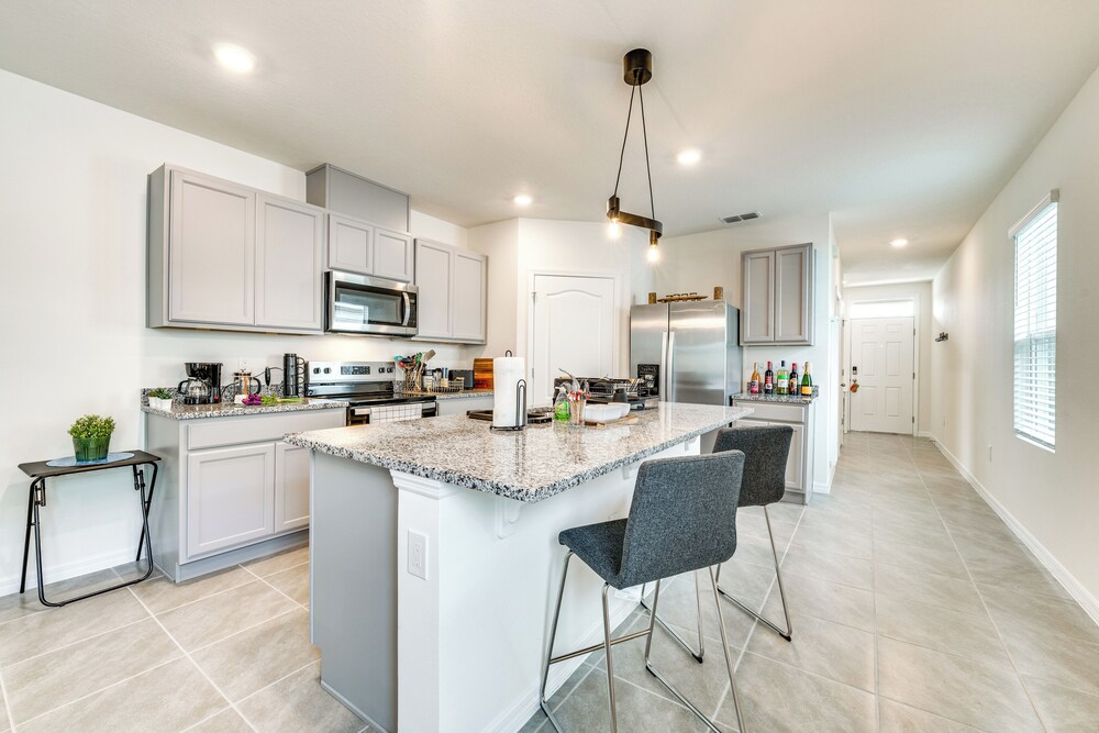 Playground Access: Winter Haven Getaway w/ Patio!