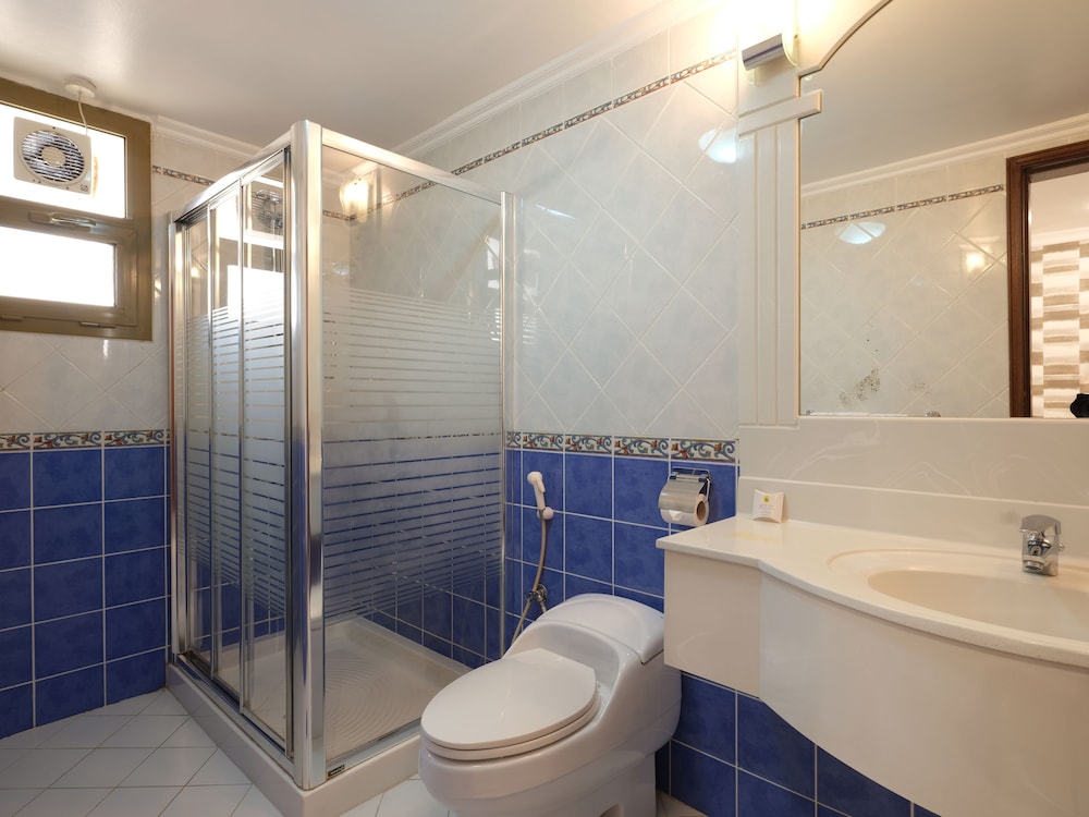 Kuwait City Vacations - Divona Hotel - Property Image 10