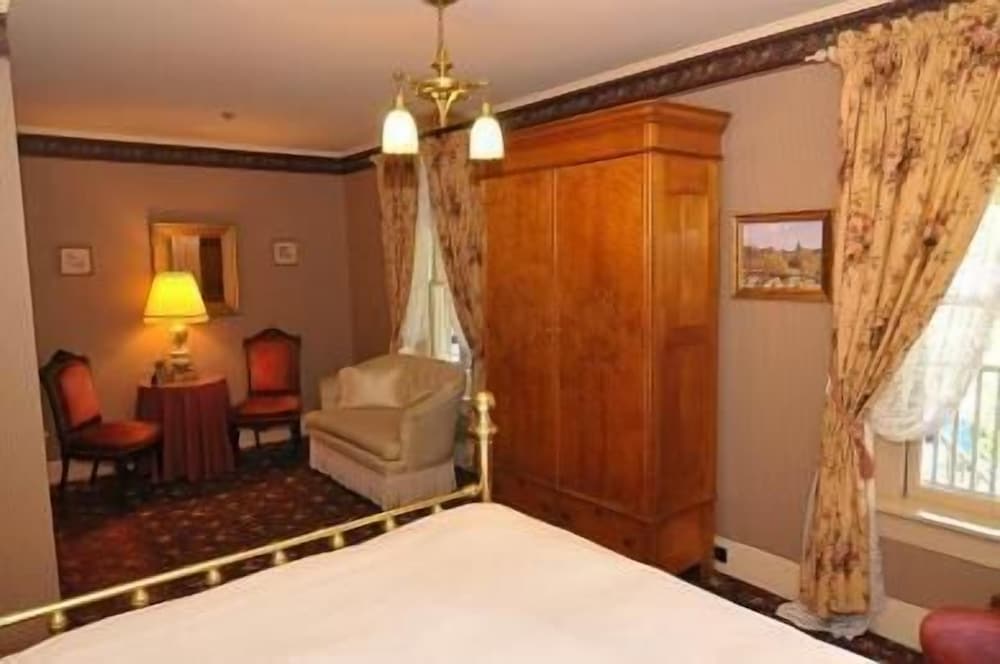 Atlantic Hotel