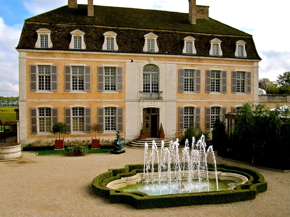 Le clos champagnac at Hotel Golf Chateau de Chailly