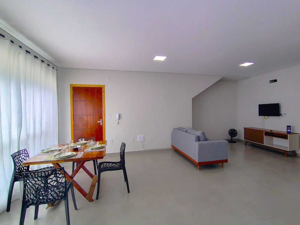 Apt w/ Barbecue Grill 190 m From the Beach Mbu0102