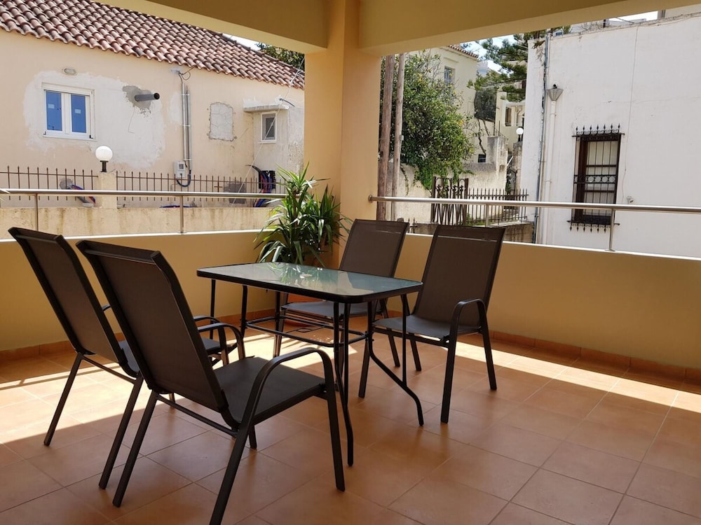 Ilia s Apt in Chania photo 2