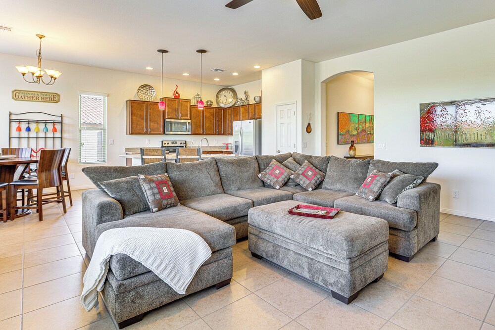 Outdoor Oasis in Goodyear: Stay & Play!