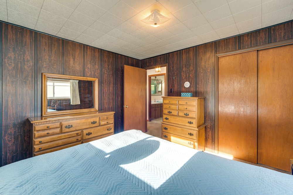 Fisher's Retreat: Hayward Home, Near ATV Trails!