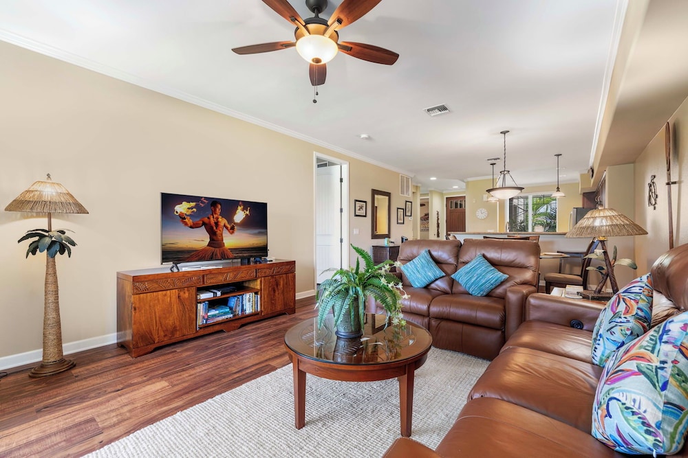 Golf View Villa - Concierge, Pools, Walk to Beach, Shops & Restaurants - Vrkcv
