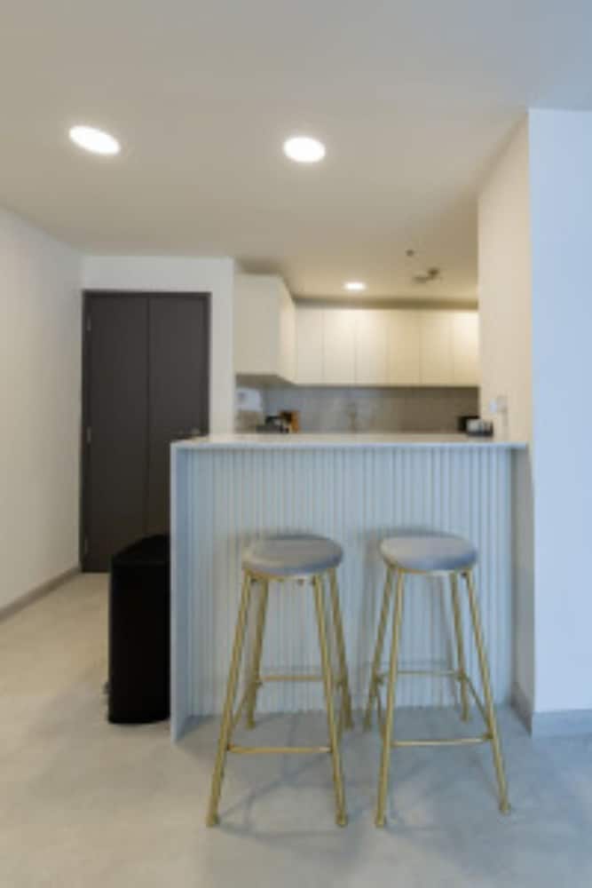 Nasma Luxury Stays- Beach side & jacuzzi