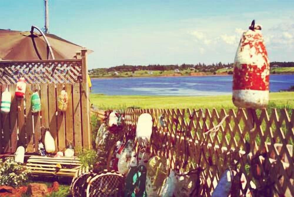 Blue Crest Cottages
