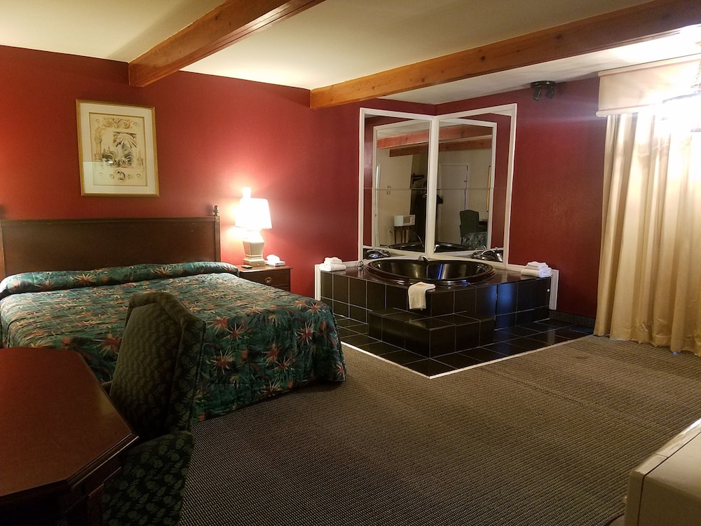 Miscellaneous Market Vacations - Maplehurst Motel - Property Image 2