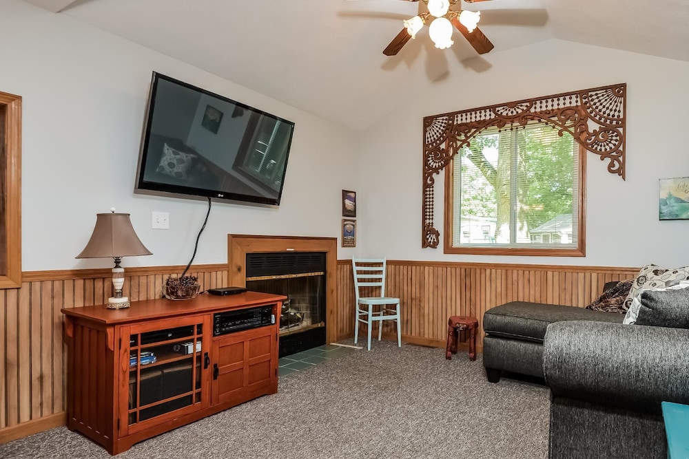 Goshorn Lake Cottages