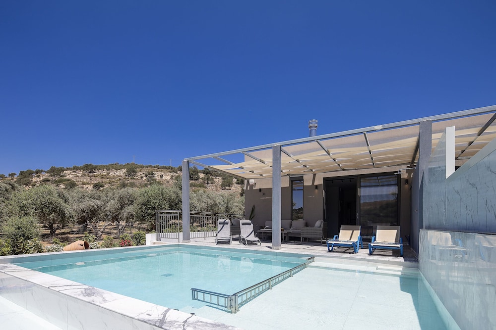 Villa Me - With Private Pool