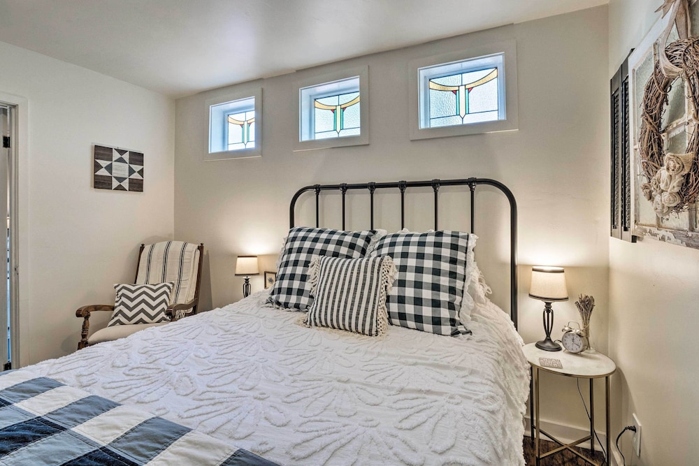 Charming Lake Travis Cottage 20mi to Dtwn Austin - Property Image 24