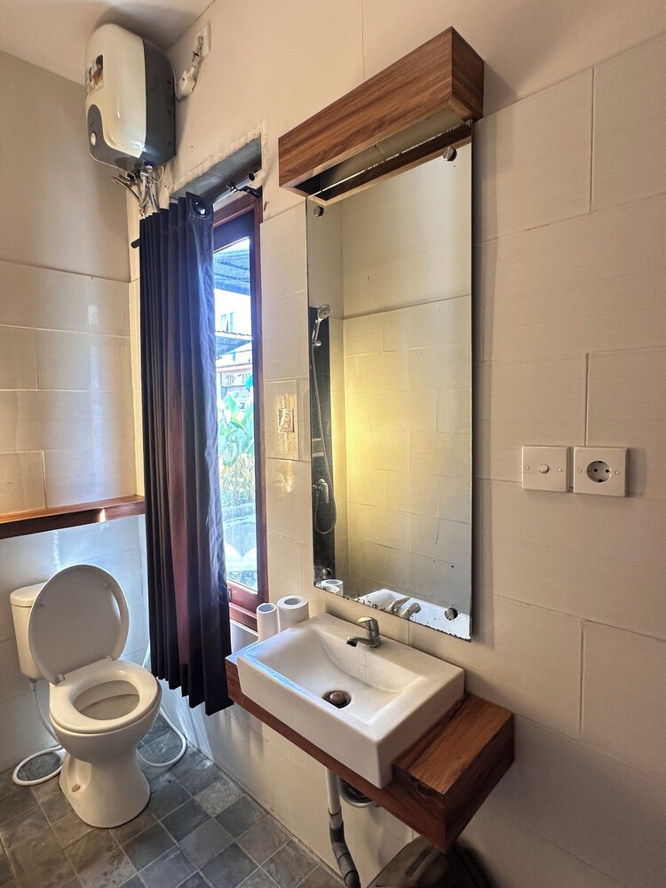 Dewandi Guest House