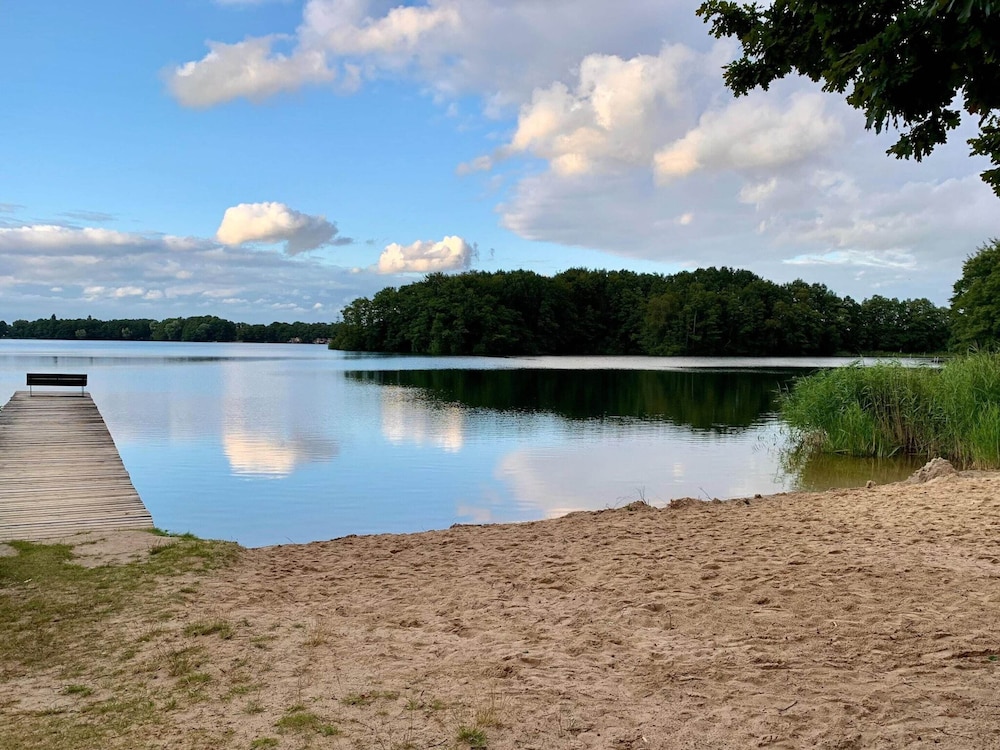 Lovely Holiday Home in Dummer Near Lake