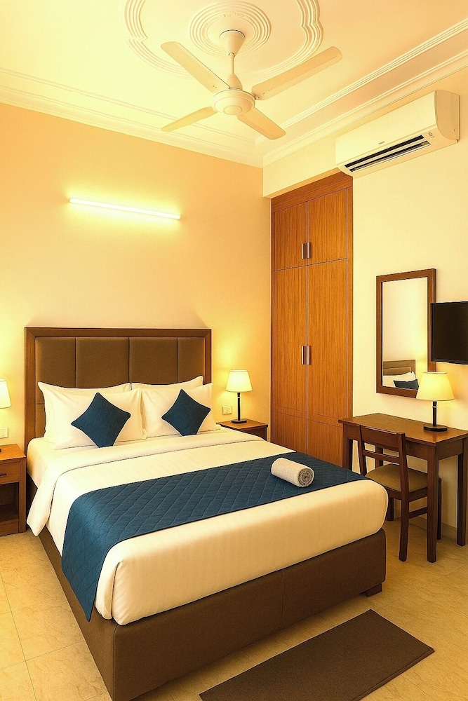 The Gleam Hotel