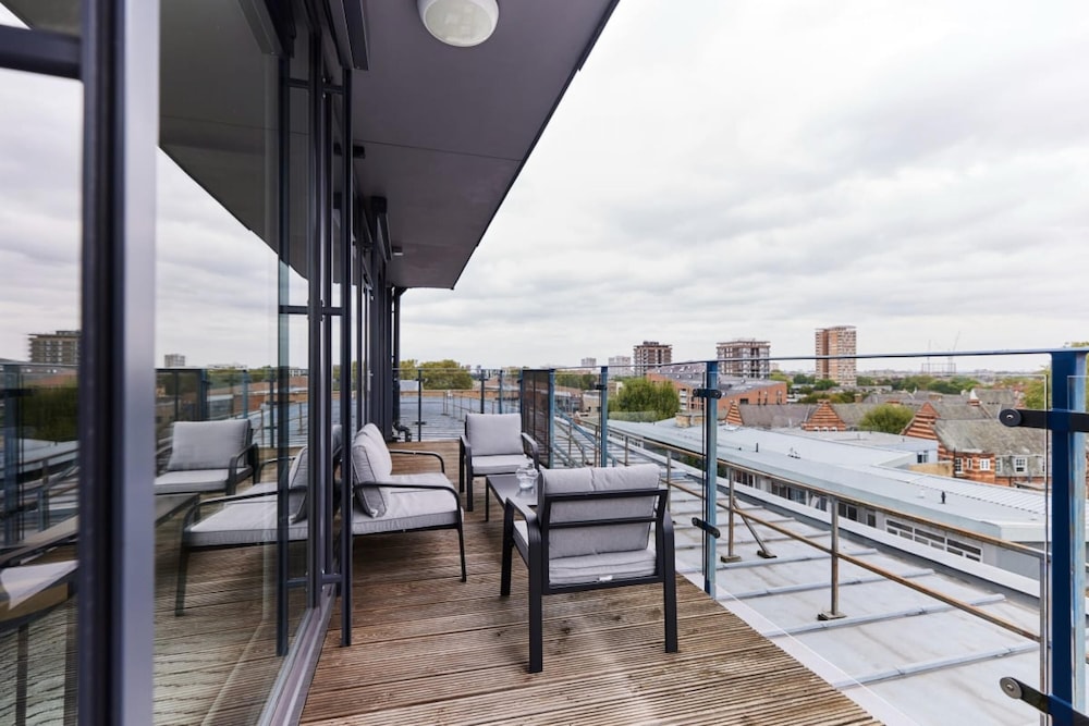 The Shoreditch Escape - Lovely 2bdr Flat With Balcony