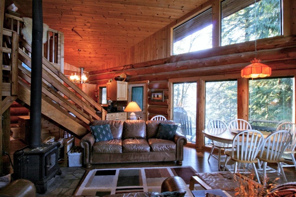 Cabin #97 - 'pinecone' Log Cabin at the Lake That is Pet-friendly! view 4