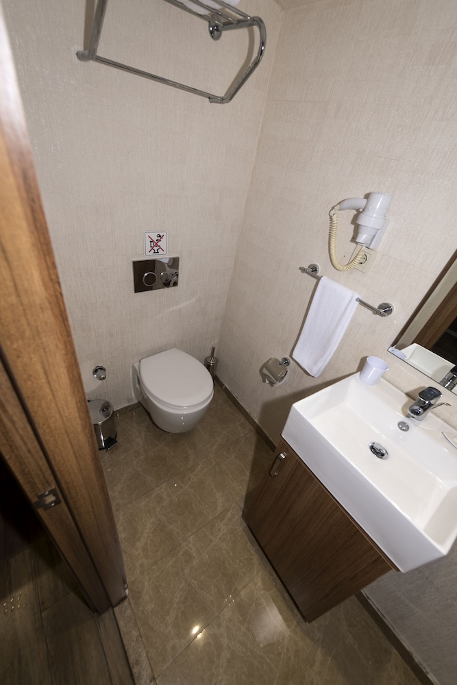 B Guest Otel - Image 21