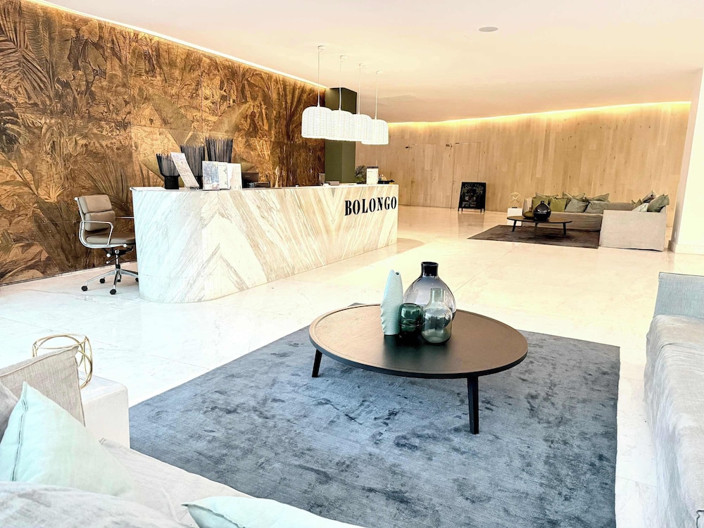Bolongo 1BR Your Exclusive Oceanfront Escape