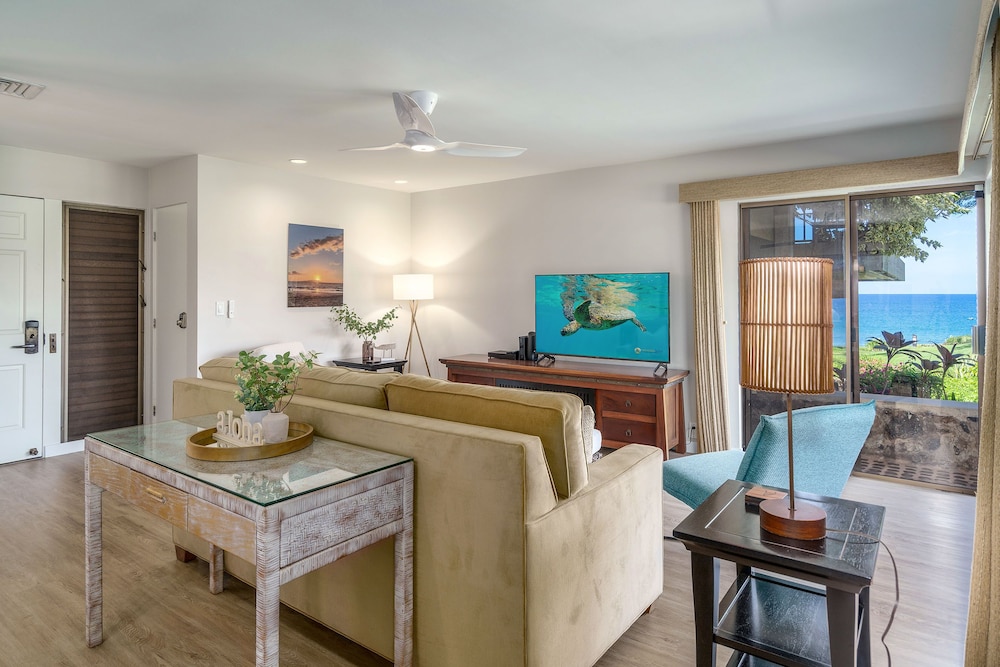 Luxurious Oceanfront Condo at Wailea Elua Village - Unit 1201, Central AC, Wi-fi