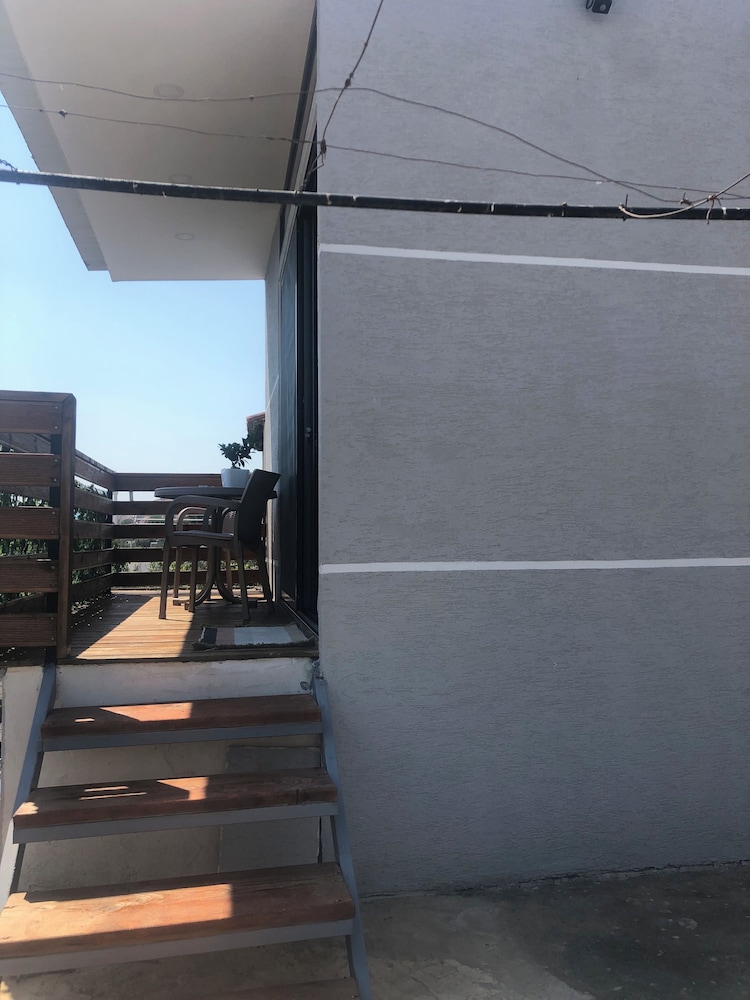 Monas Guesthouse