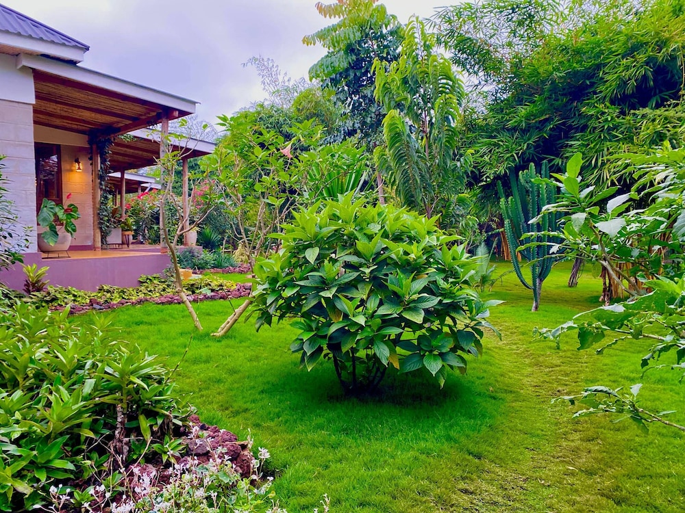 Moonbow Lodge
