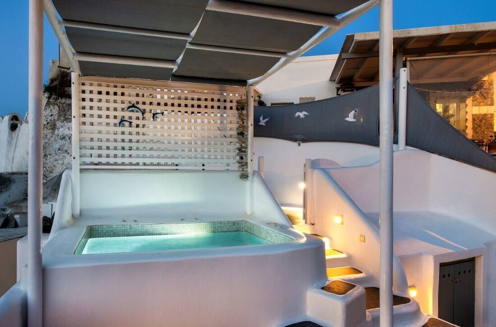 Astrea Suites Feggaropetra Cave House