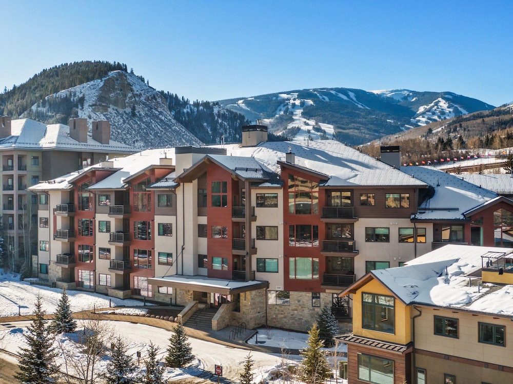 Hotel Riverfront Lodge - Image 1