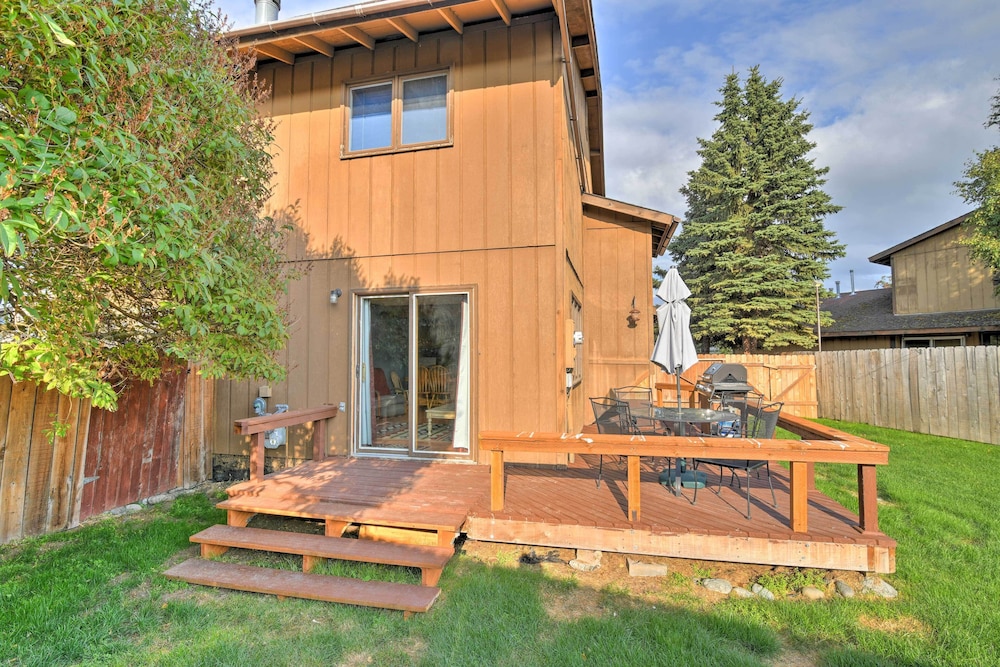 Charming Anchorage Home w/ Grill + Deck!