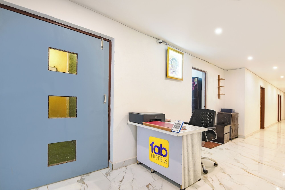 Fabhotel Scorpion Inn