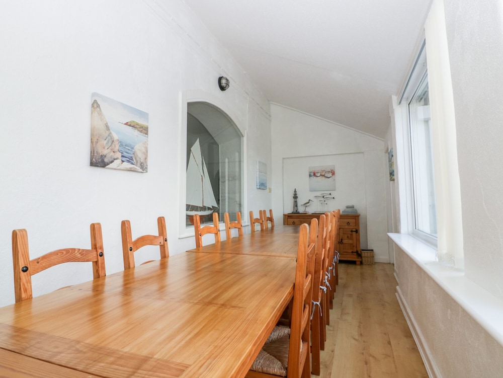 Trevena Lodge