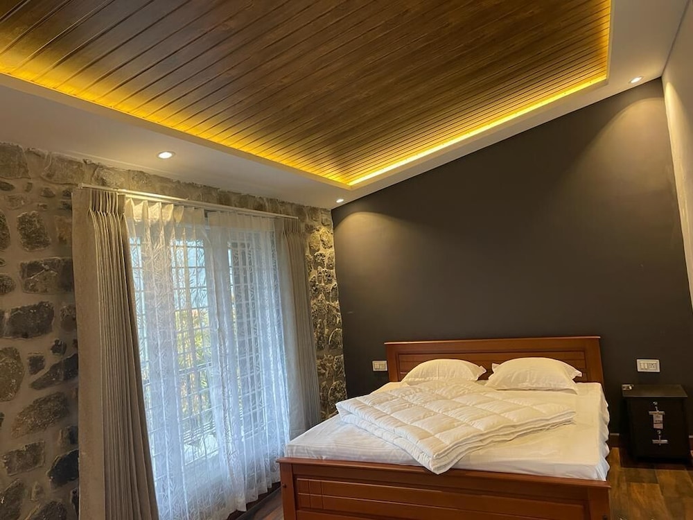 The valley view villa in Kodaikanal view 2