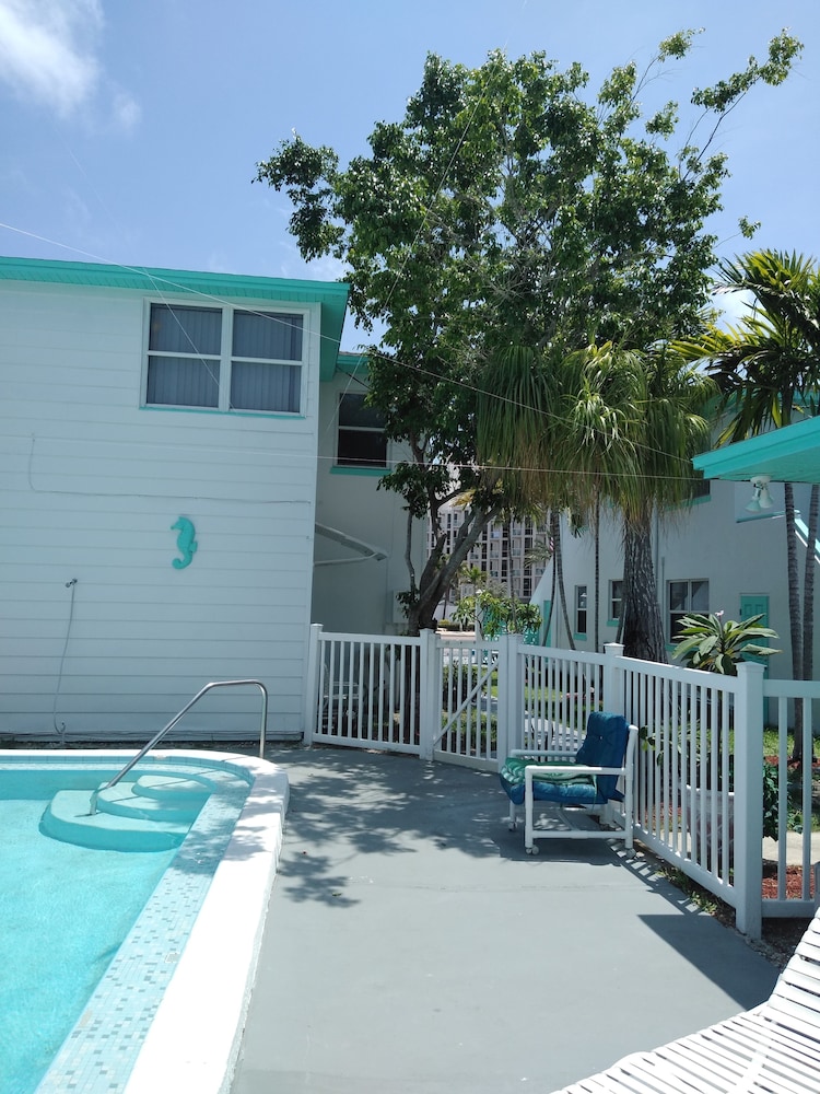 Swashbuckler Motel