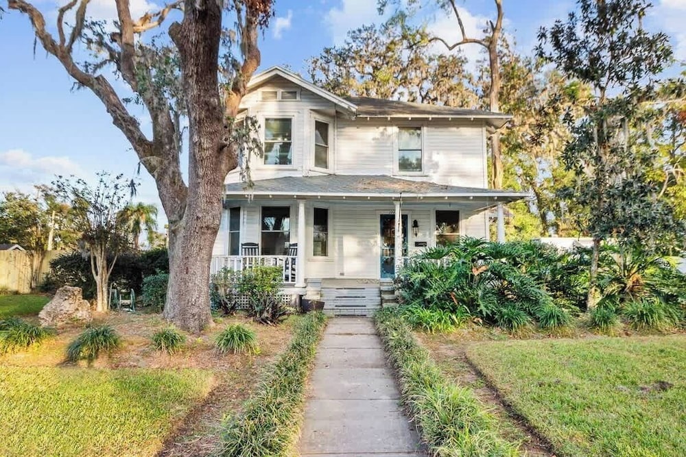 4 Bedroom Historic House, Pool, Downtown Dade City