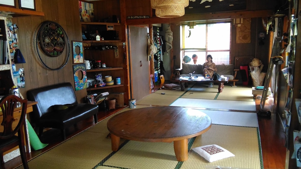 Hotel Hibiscus - Hostel