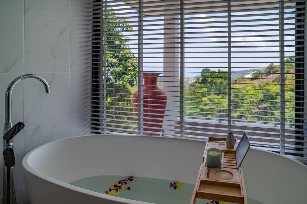 Brand New 3 bed Sea View Villa - KBR31