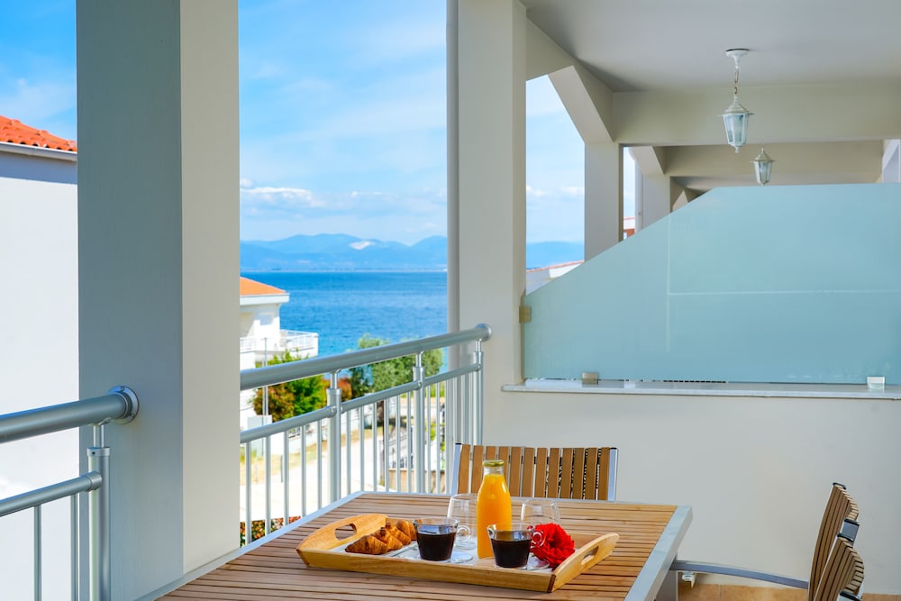 Aelia Villa