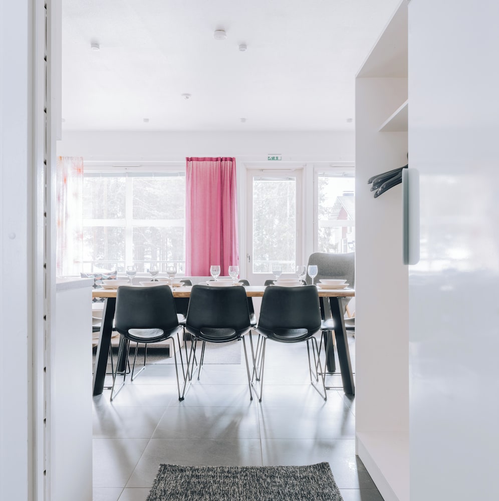 3BR Holiday Apt. with Sauna