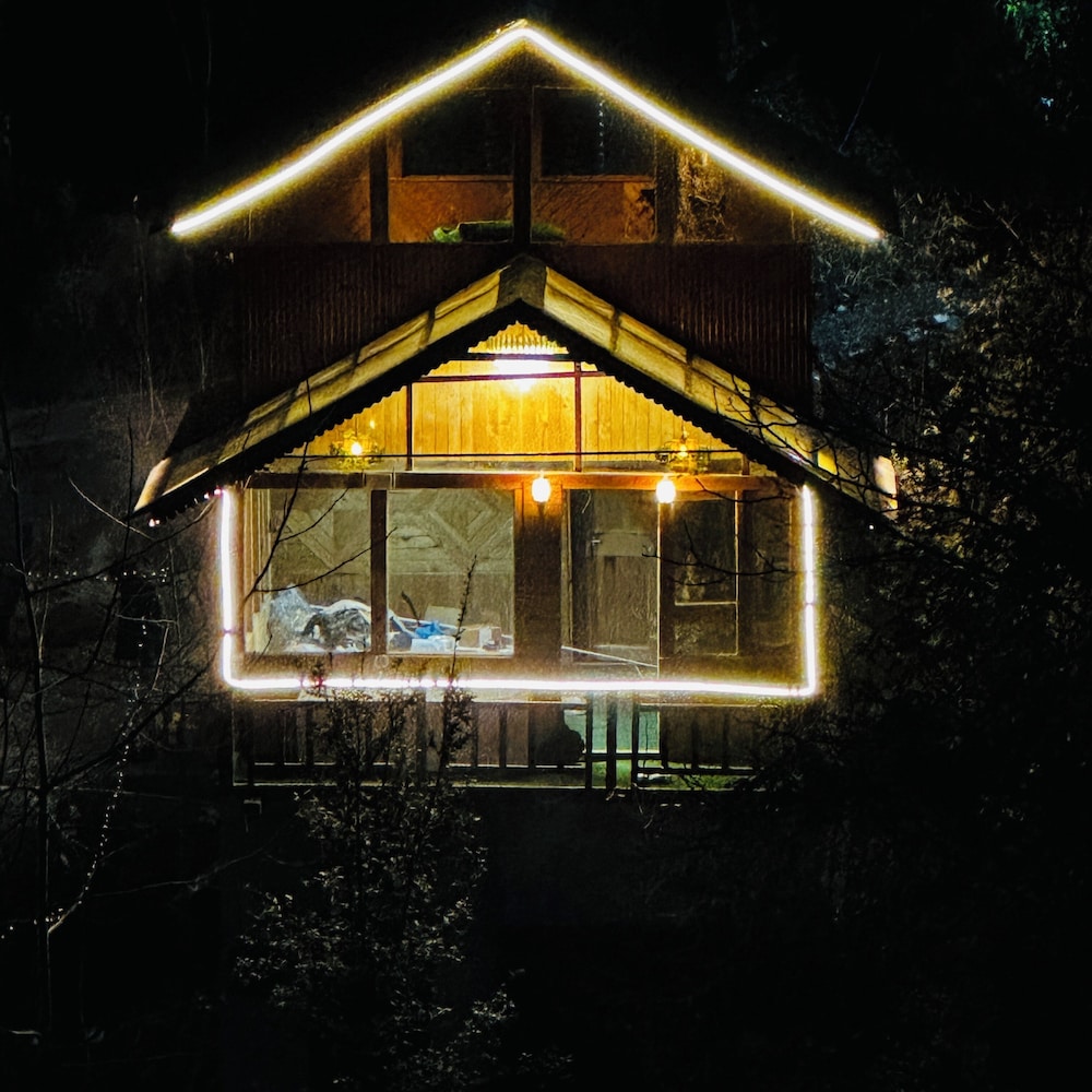 Bawli Treehouse