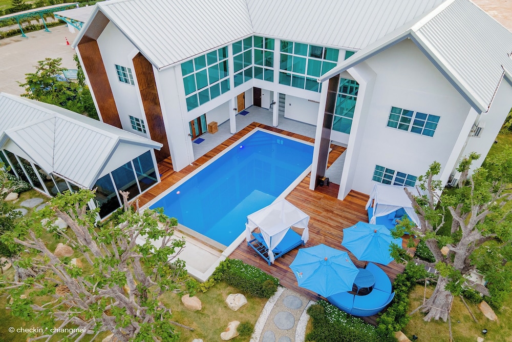 Buffalo Island Resort