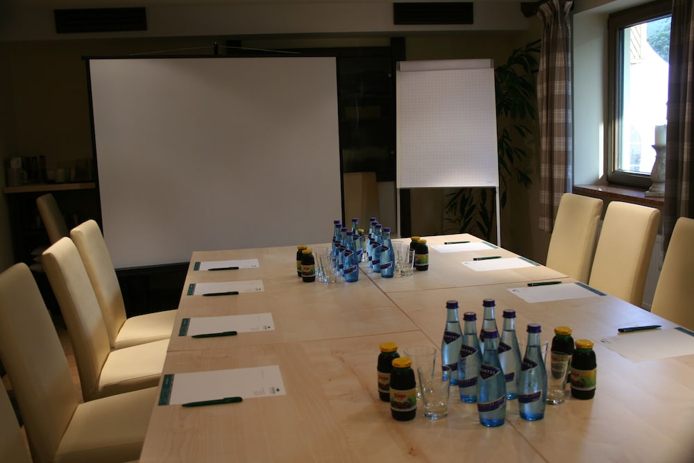 meeting & event spaces