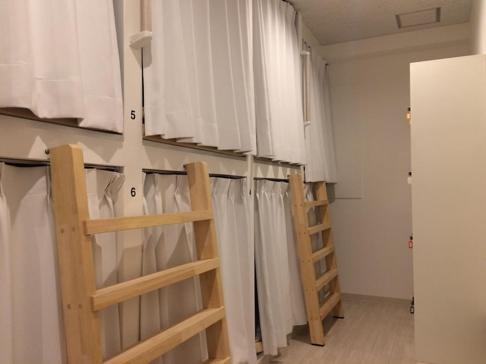 bnb+ Costelun Akiba - Hostel, Caters to Women