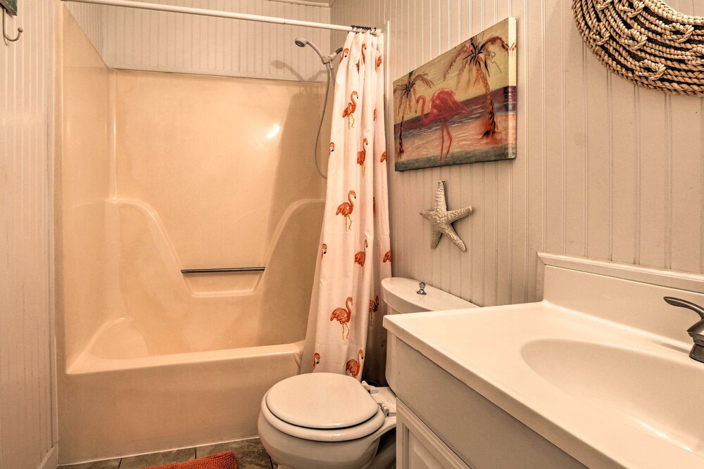 Steps to Beach & Pool Area: Hilton Head Condo