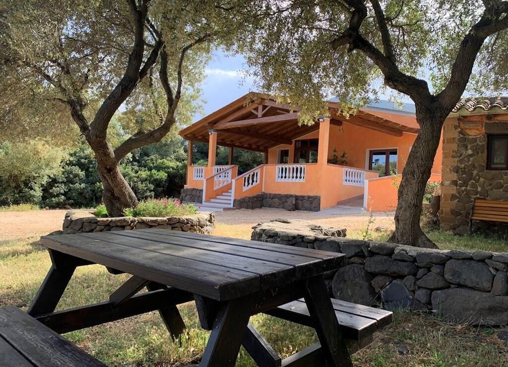 Agriturismo Vicino al Mare Gulunie