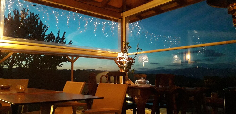 Gero-fotis Guesthouse - Upper Floor Superb View
