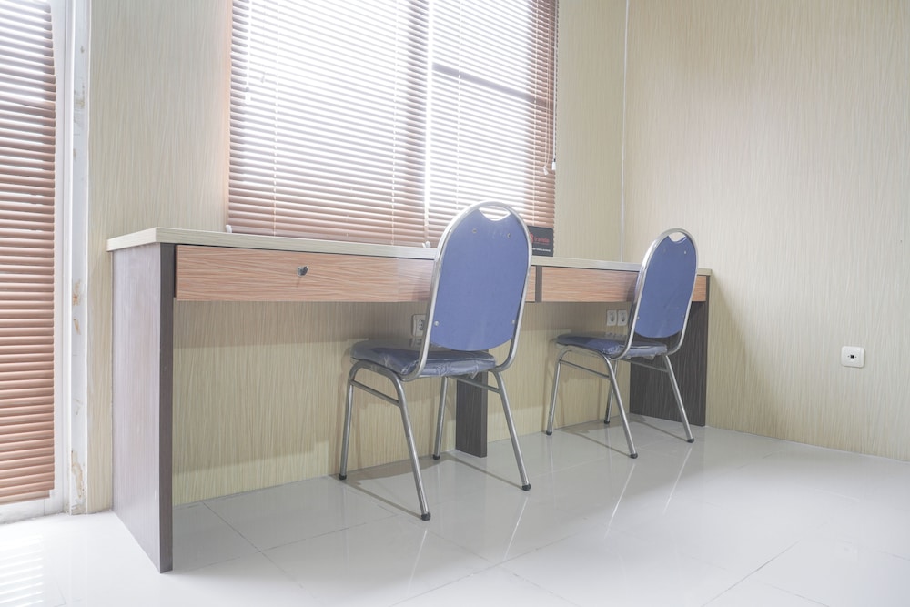 Simply And Homey Studio Apartment At Park View Condominium