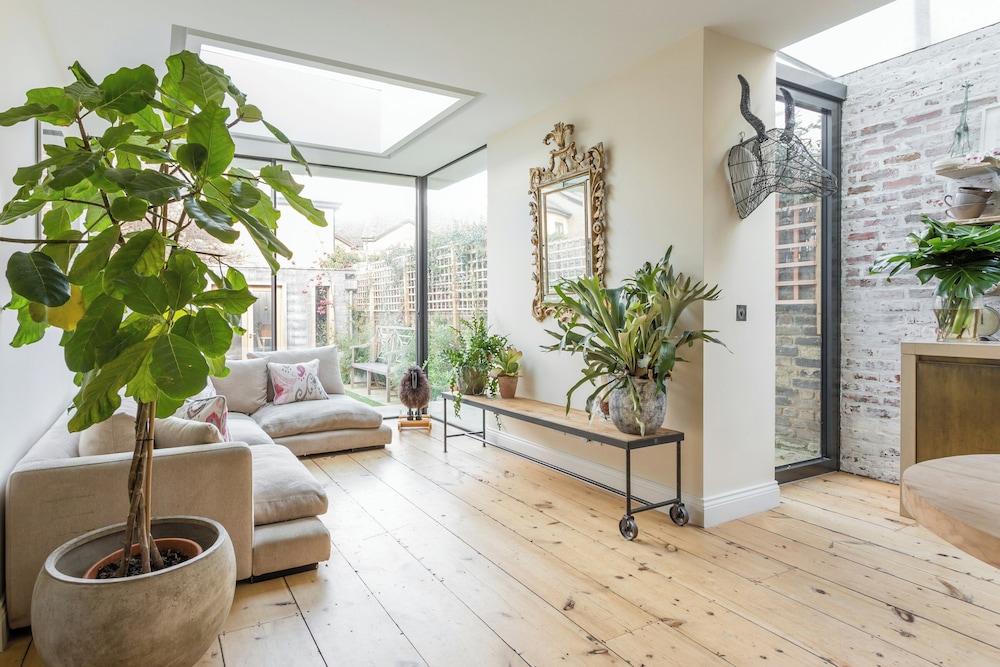 Barlby Road III by Onefinestay